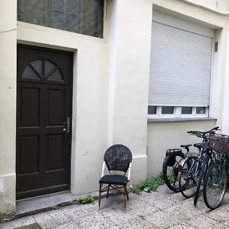 Studyo Cosy 400 Metre Sacre Ceour